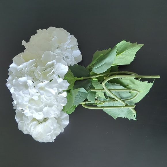 Fake Flower Bouquet (Vase NOT Included) - Picture 3 of 4